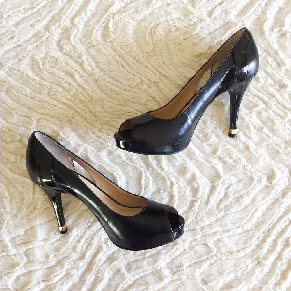 MARC FISHER peep toe black leather pumps 3”